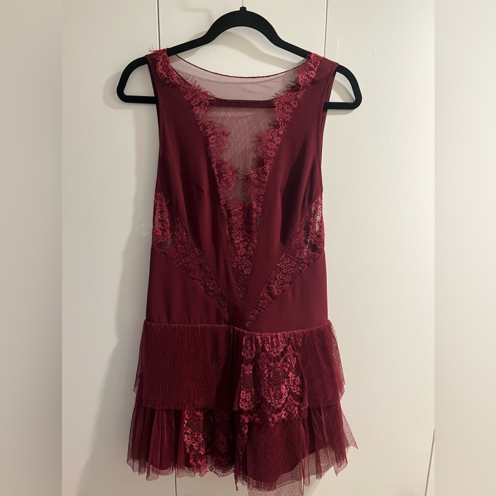 Lace Shift Dress - Picture 6 of 6